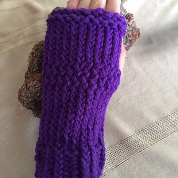 Extra Large Fingerless Gloves - Picture 4 of 8